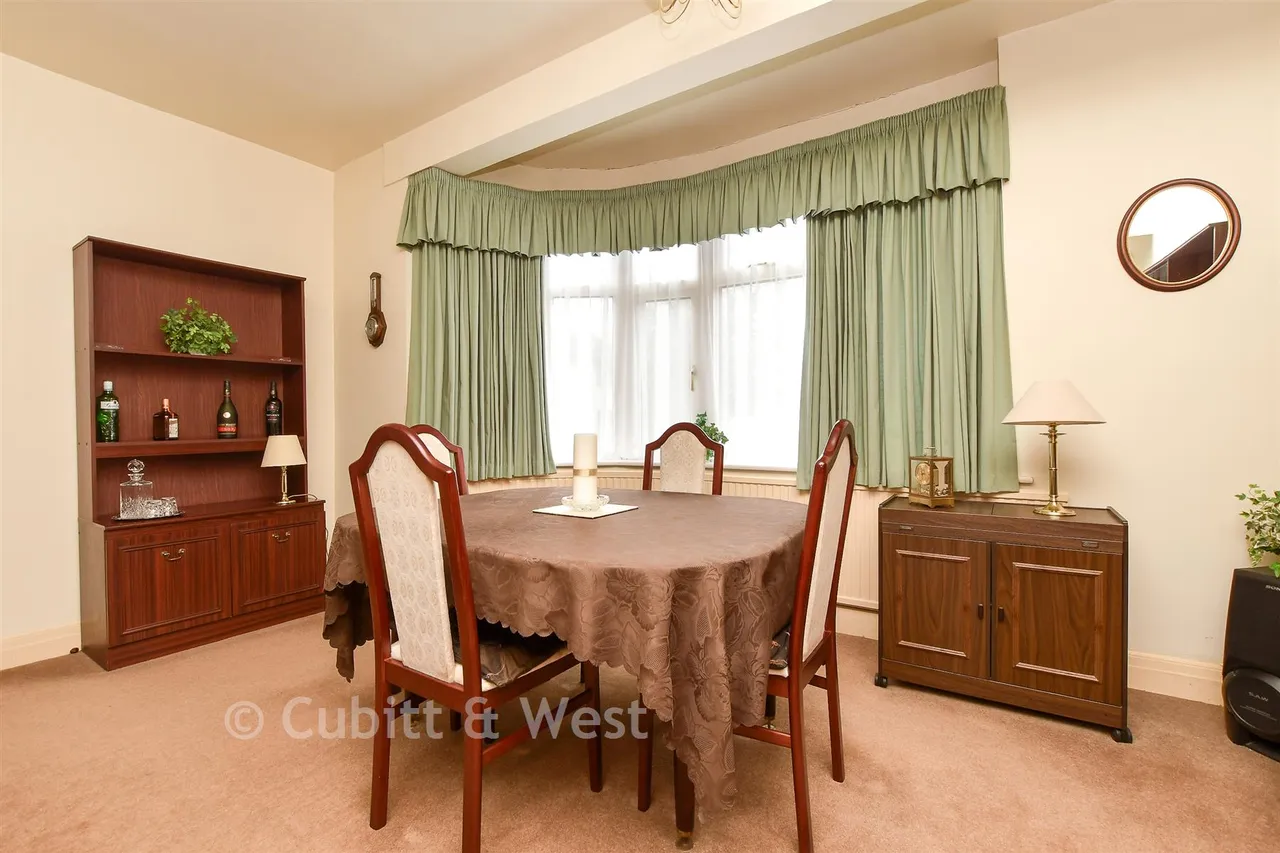 Orchard Way, Reigate, RH2, photo 4