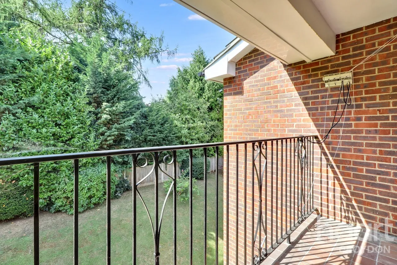 Park Road, Kenley, CR8, photo 10