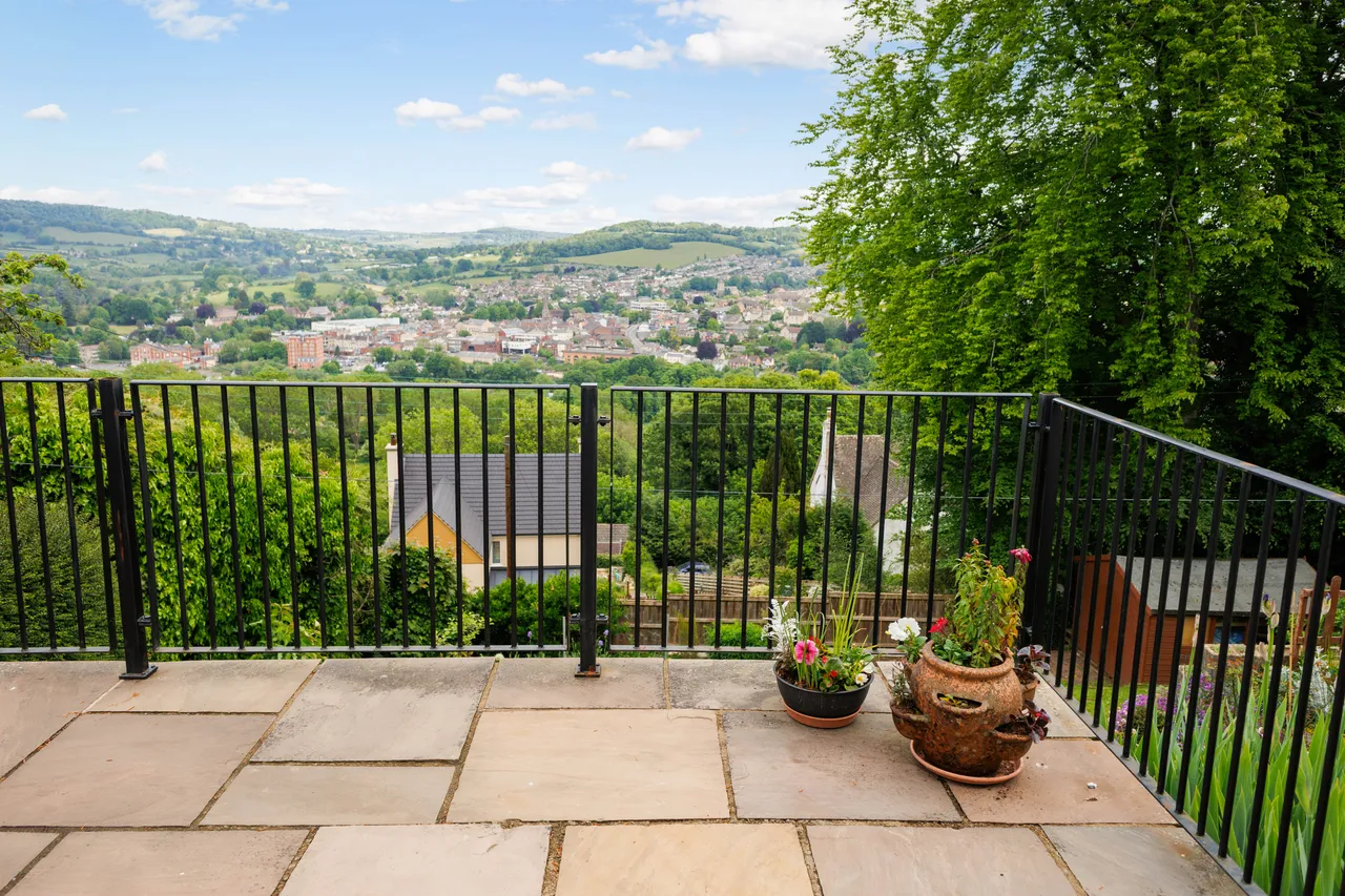 Rodborough Common, Stroud, GL5, photo 32