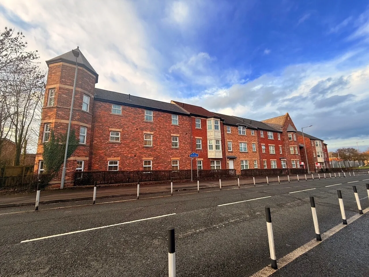 2 bed flat to rent — Whitfield Court, Pity Me, DH1 5BT