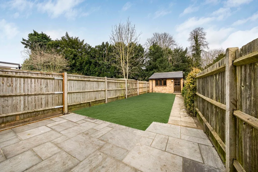 Bangors Cottages, Iver, Bucks, photo 18