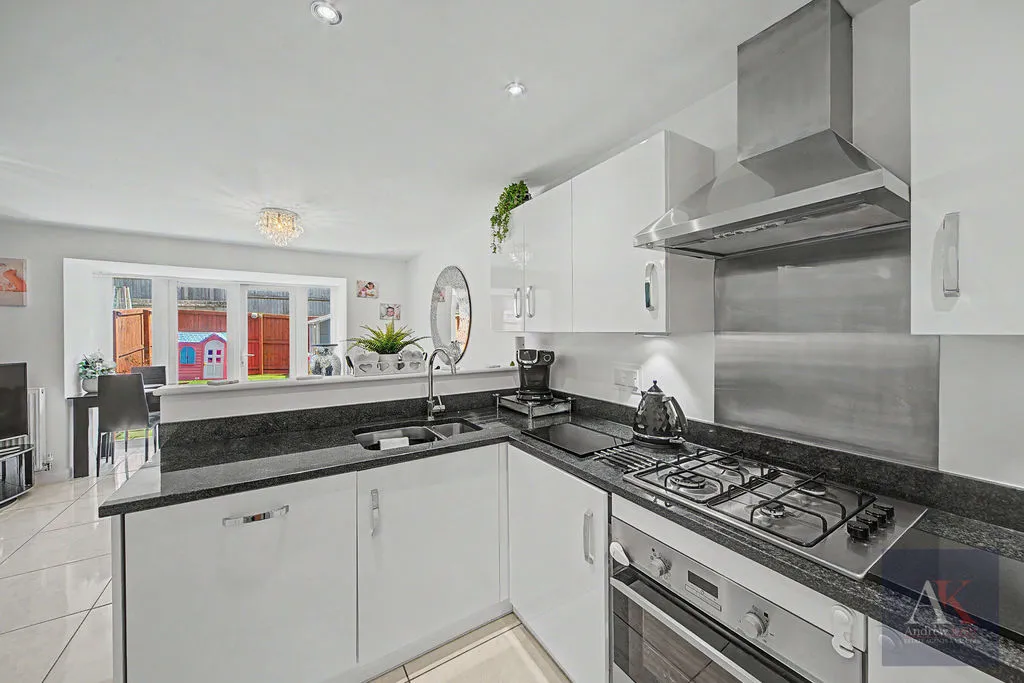 Jute Close Littleborough, Rochdale OL15 9AL, photo 6
