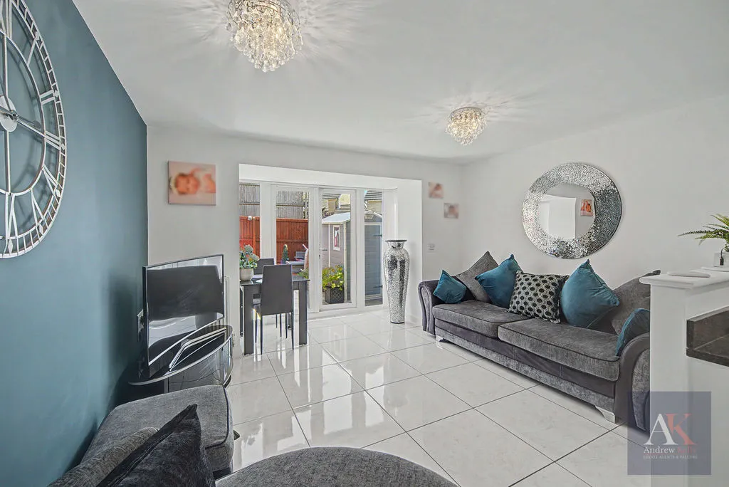 Jute Close Littleborough, Rochdale OL15 9AL, photo 2