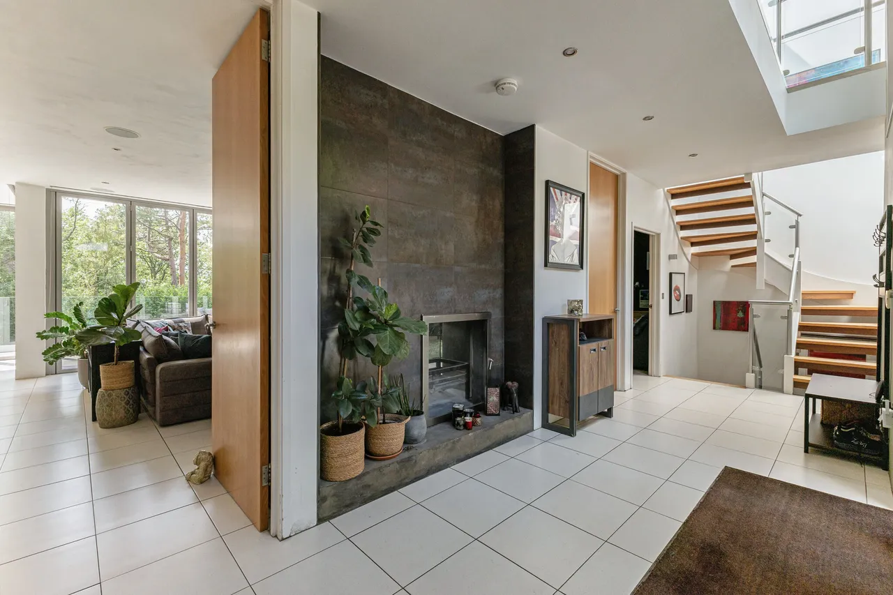 Vann Lake Road, Ockley, RH5, photo 7