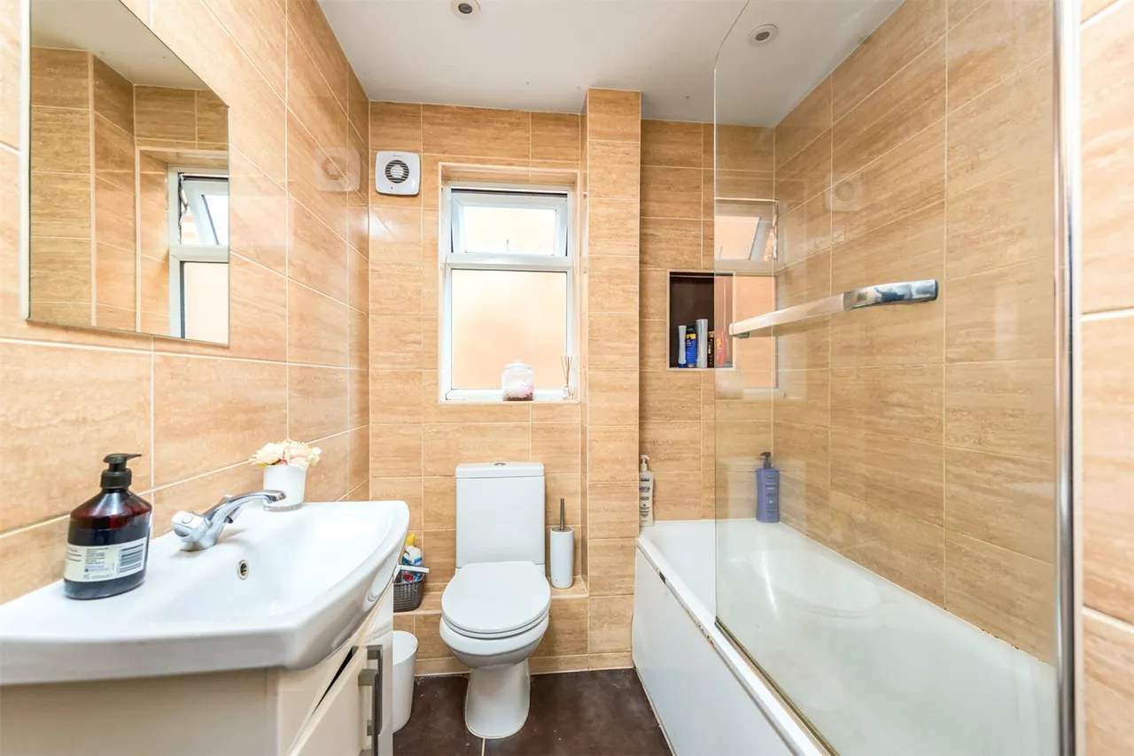 Oaklea, Ash Vale, Guildford, Surrey, GU12 5HP, photo 8