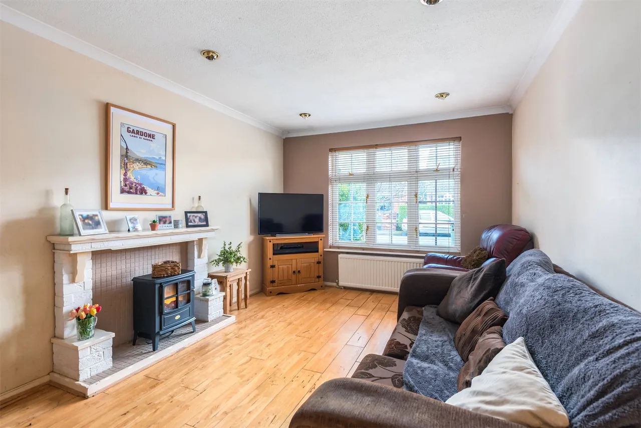 Oaklea, Ash Vale, Guildford, Surrey, GU12 5HP, photo 4
