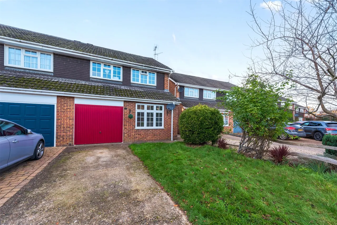 4 bed house for sale — Oaklea, Ash Vale, Guildford, Surrey, GU12 5HP