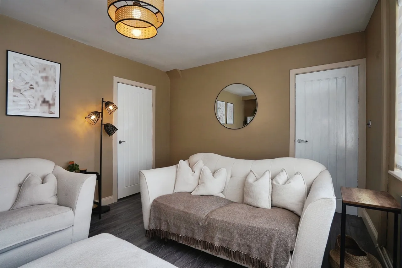 Rosecroft Drive, Nottingham, photo 7