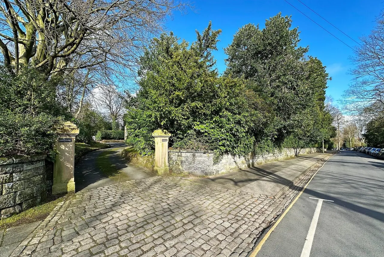 Groby Road, Altrincham, Cheshire WA14 2BJ, photo 44