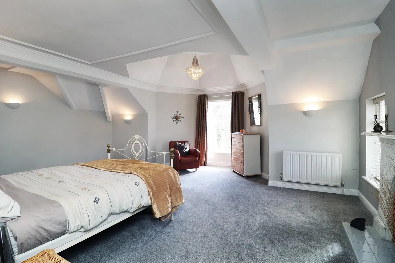Groby Road, Altrincham, Cheshire WA14 2BJ, photo 26
