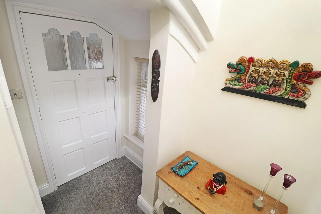 Groby Road, Altrincham, Cheshire WA14 2BJ, photo 32