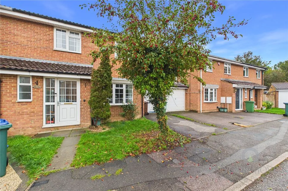 4 bed house to rent, Hare Close, Buckingham, MK18