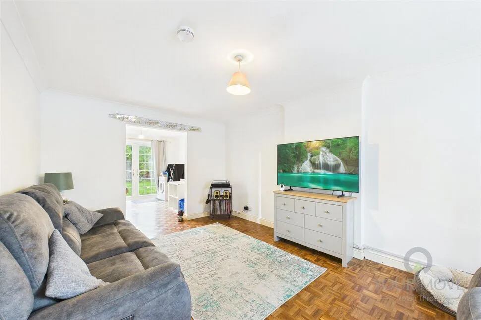 Hare Close, Buckingham, MK18, photo 2