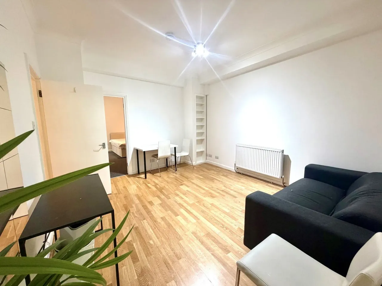 Euston Road, London, NW1, photo 2