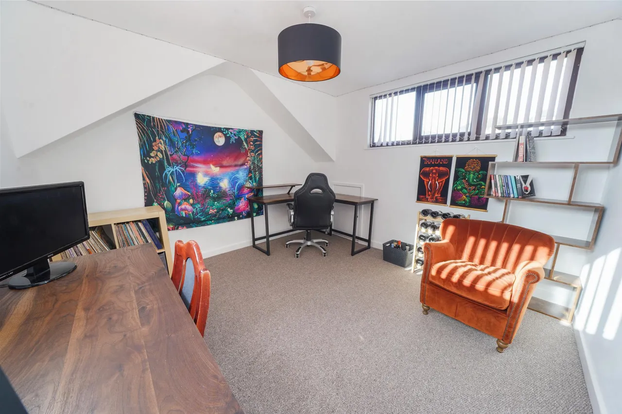 St. Helens Avenue, Swansea, SA1, photo 17