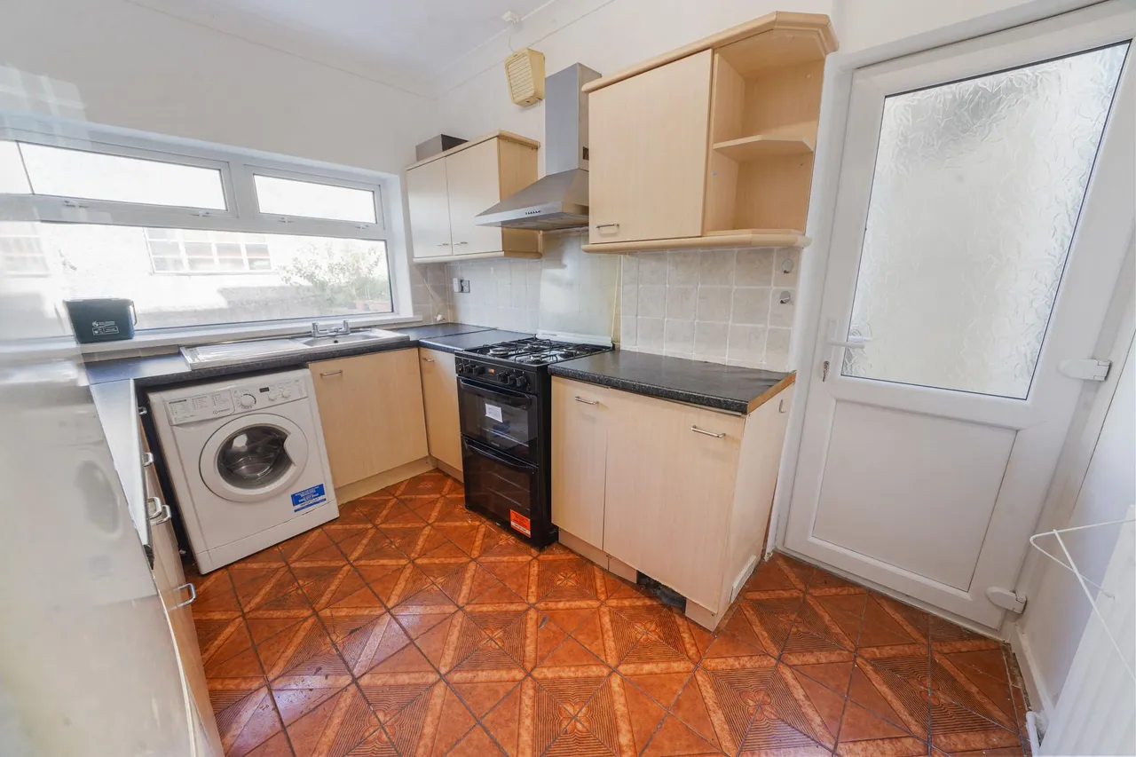St. Helens Avenue, Swansea, SA1, photo 9
