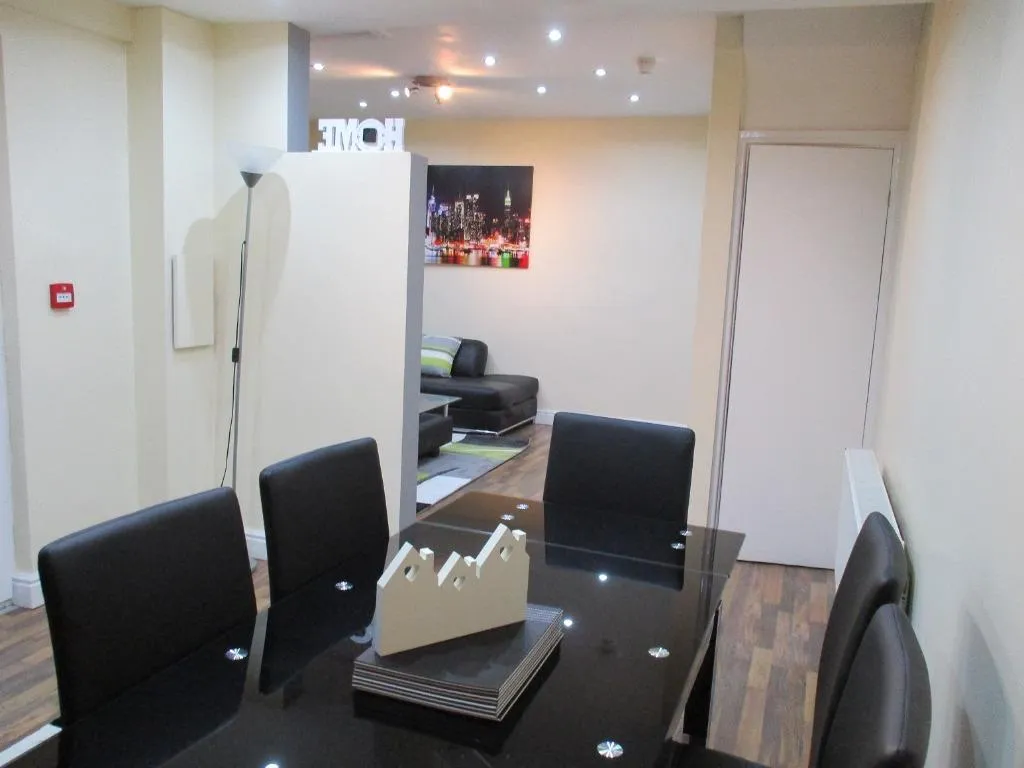 Moseley Road, Fallowfield, M14, photo 3