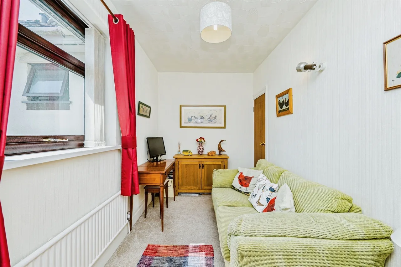 Flatholme Way, Porthcawl, CF36, photo 11