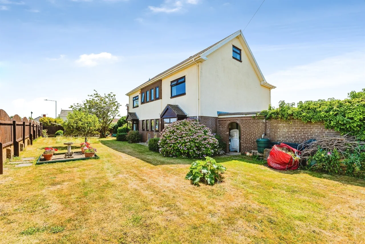 Flatholme Way, Porthcawl, CF36, photo 28