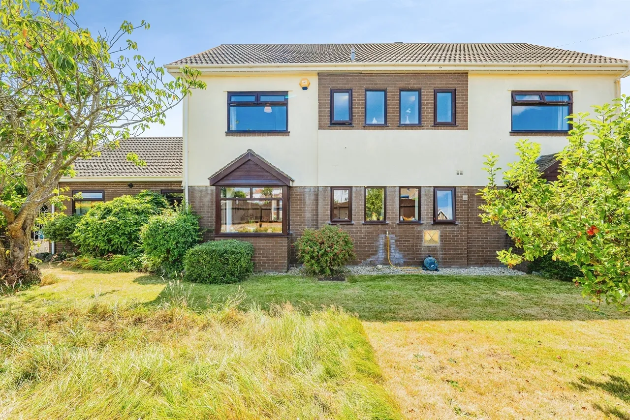 Flatholme Way, Porthcawl, CF36, photo 24