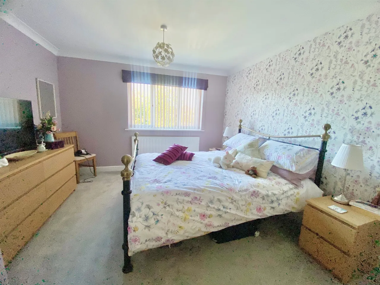 Shaftesbury Avenue, March, PE15, photo 12