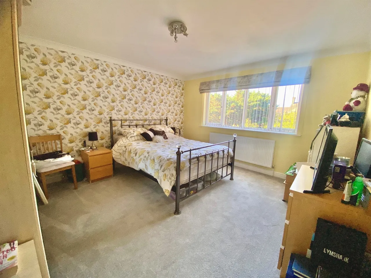 Shaftesbury Avenue, March, PE15, photo 11