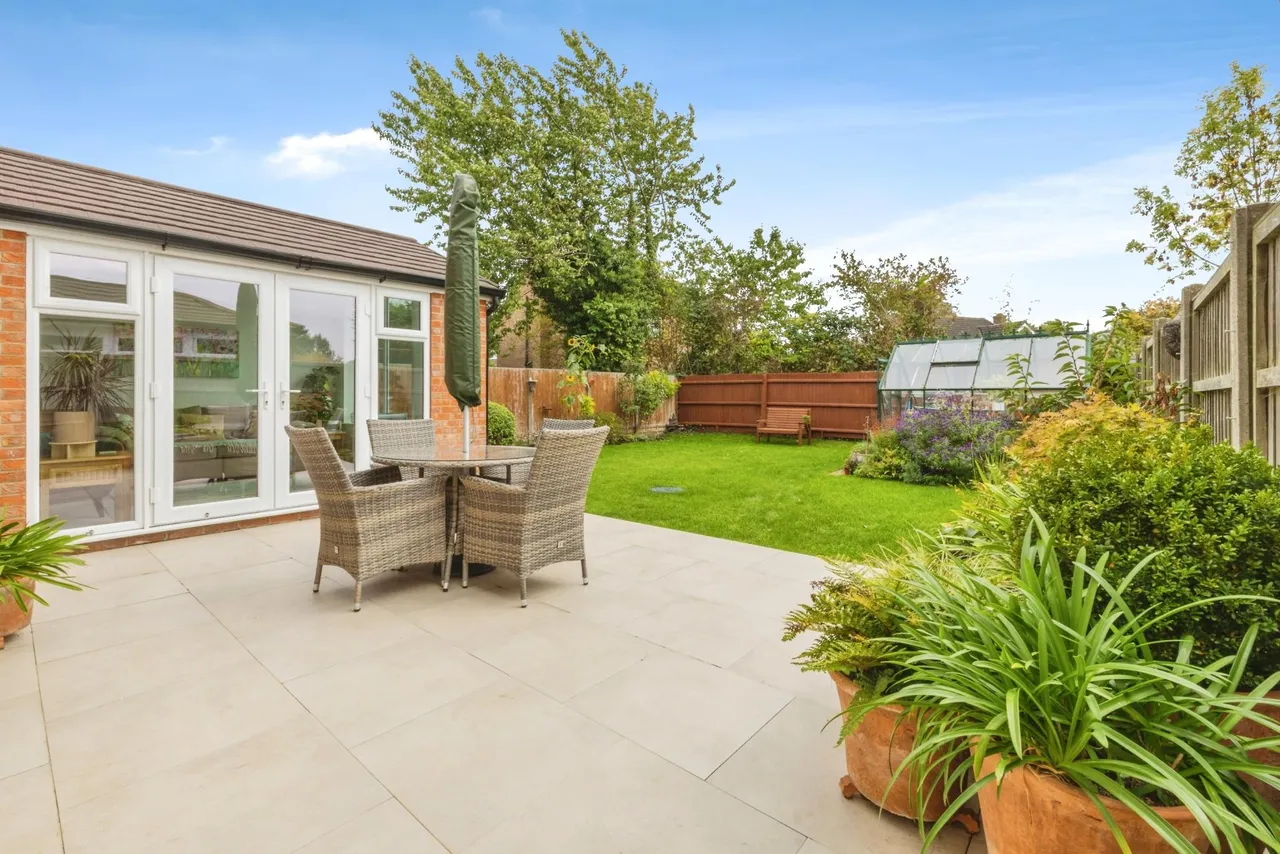 Lincoln Road, Dunholme, LN2, photo 3