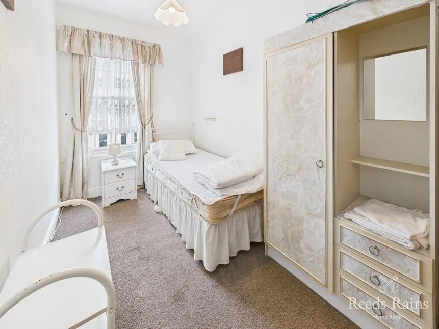 North Marine Road, Scarborough, North Yorkshire, YO12, photo 12