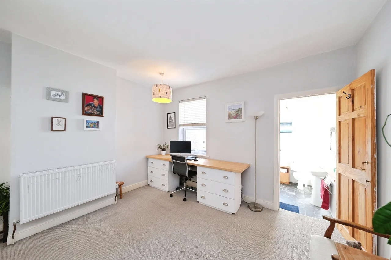 Lower Grove Road, Chesterfield, S40, photo 13