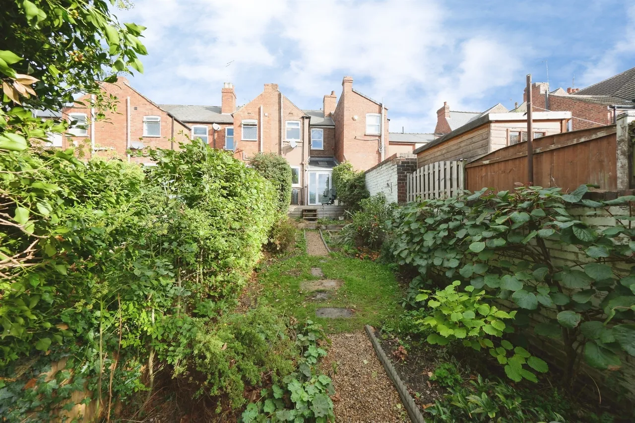 Lower Grove Road, Chesterfield, S40, photo 17
