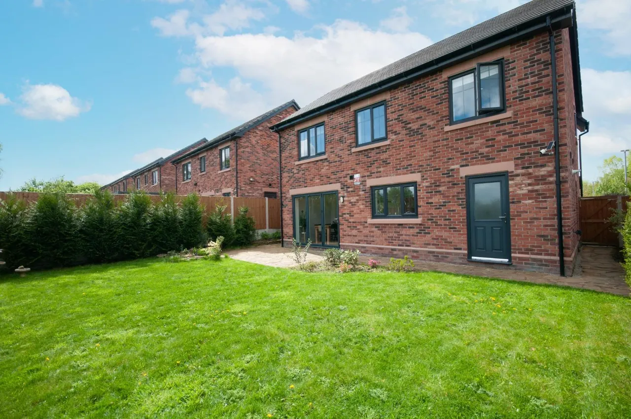 Holcombe Grove, Radcliffe, Manchester, M26 1SE, photo 19