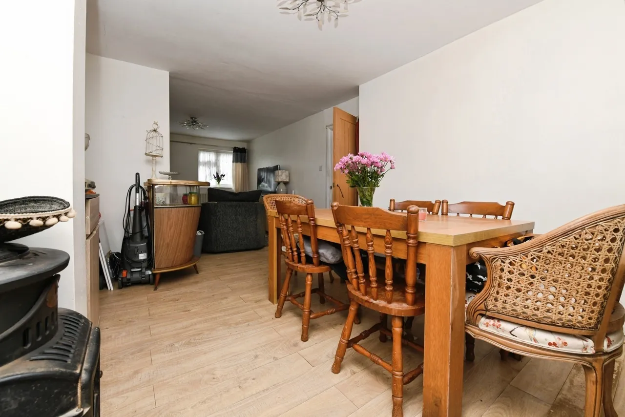 Weaverhead Close, Thaxted, Dunmow, Essex, CM6, photo 4