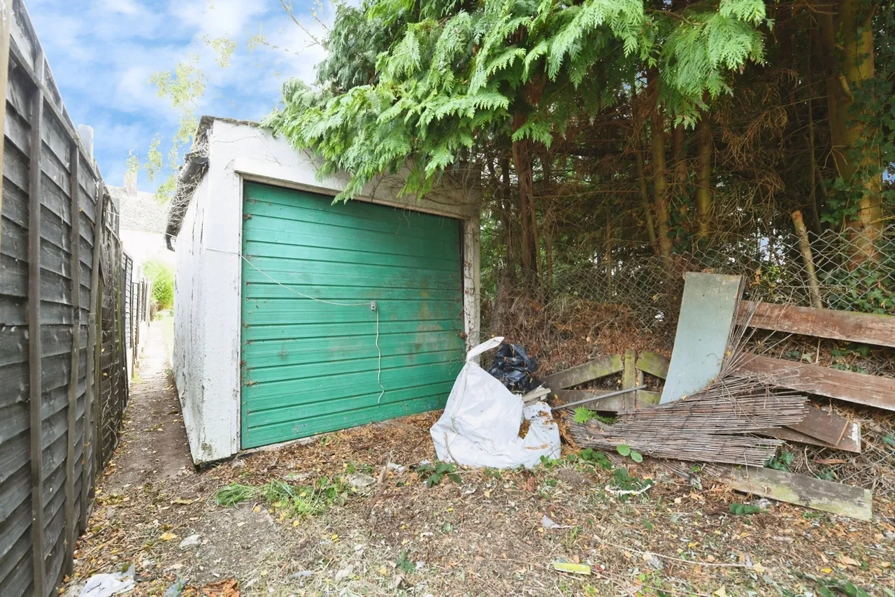 Weaverhead Close, Thaxted, Dunmow, Essex, CM6, photo 15