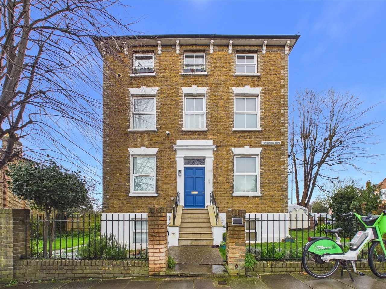 flat to rent, Sheen Road, Richmond, TW9