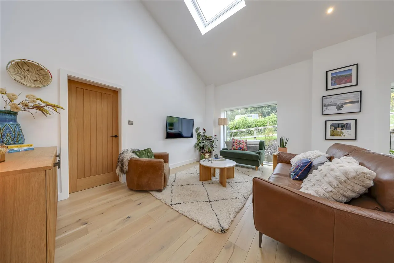 Loveclough Road, Loveclough, photo 14