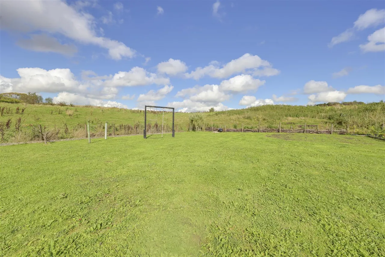 Loveclough Road, Loveclough, photo 39