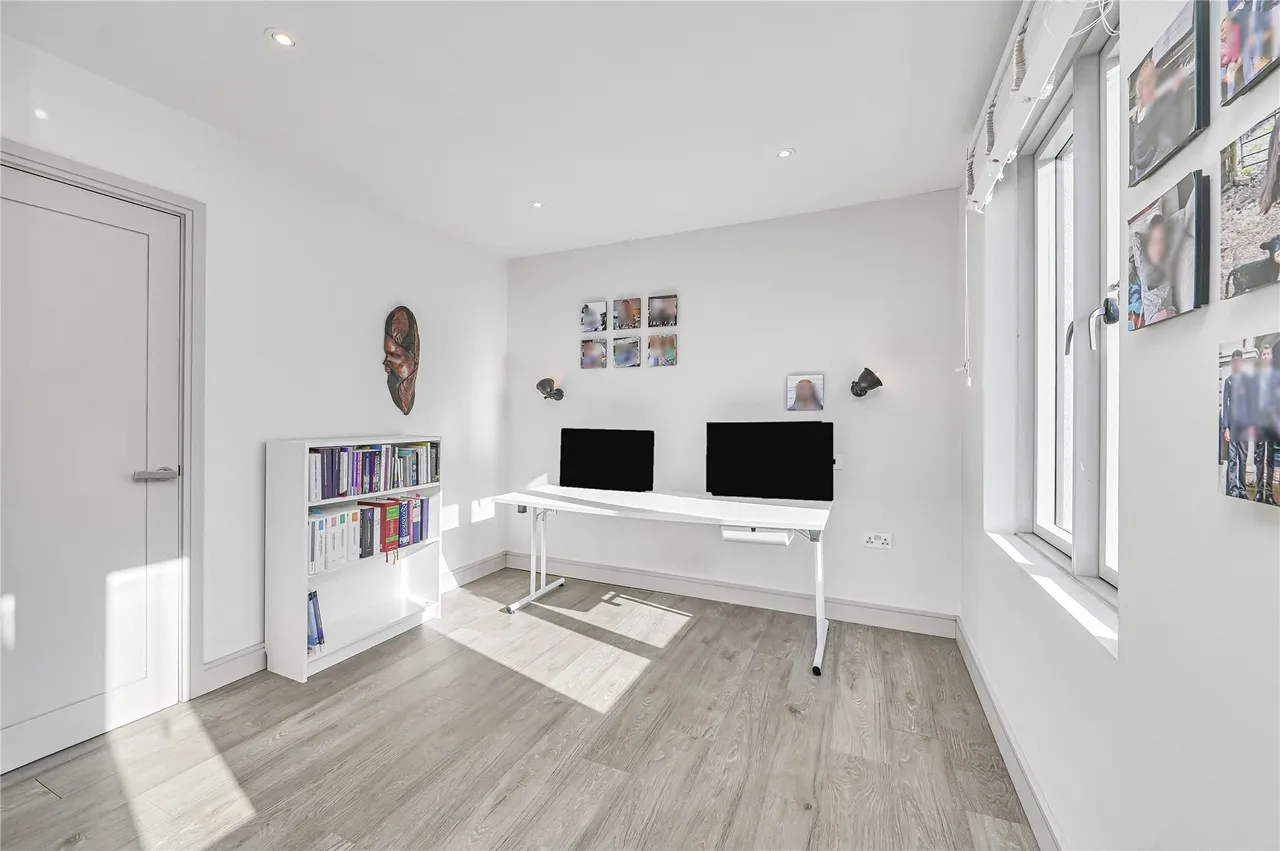 Fernlea Road, London, SW12, photo 15