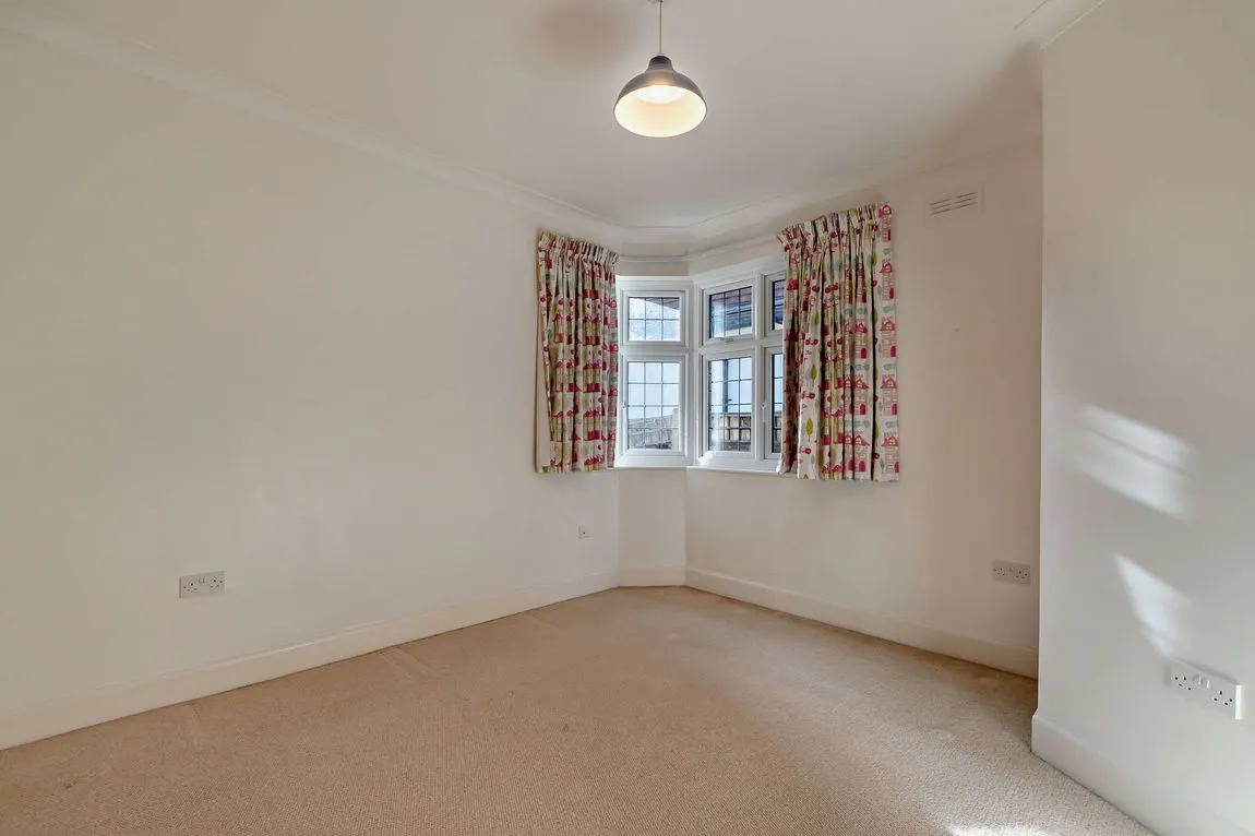 Farm Avenue, Pinner, HA2, photo 8
