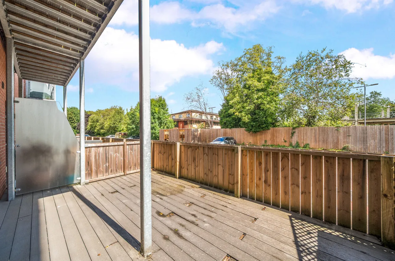 Catteshall Lane, Godalming, GU7, photo 18