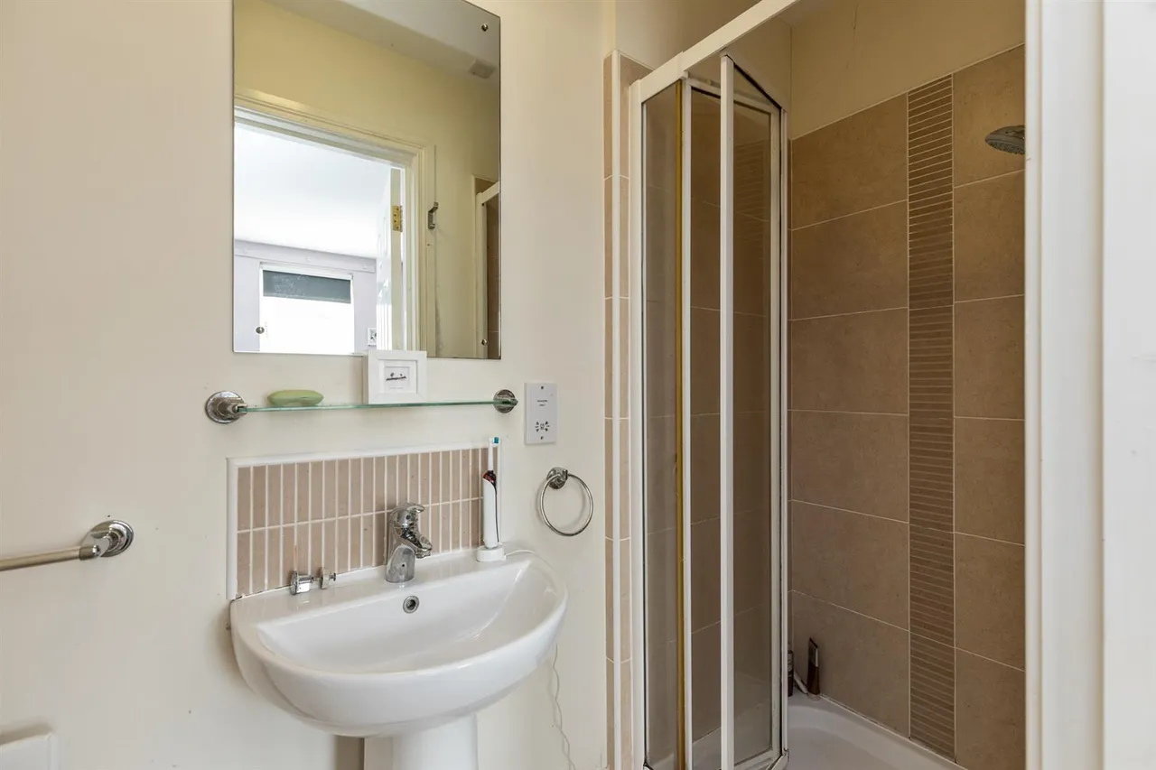 Upper Knockbreda Road, Belfast, BT6, photo 13