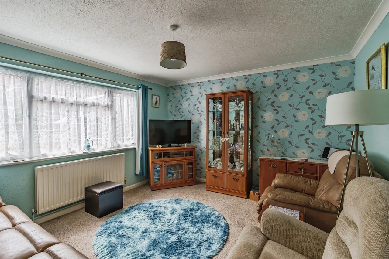 Vale Close, Seaford, photo 6