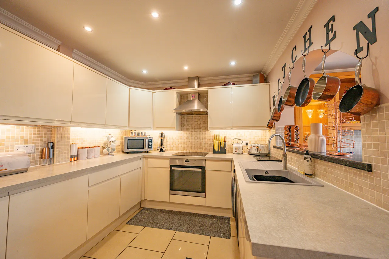 Harborough Road, Kettering, NN14, photo 4