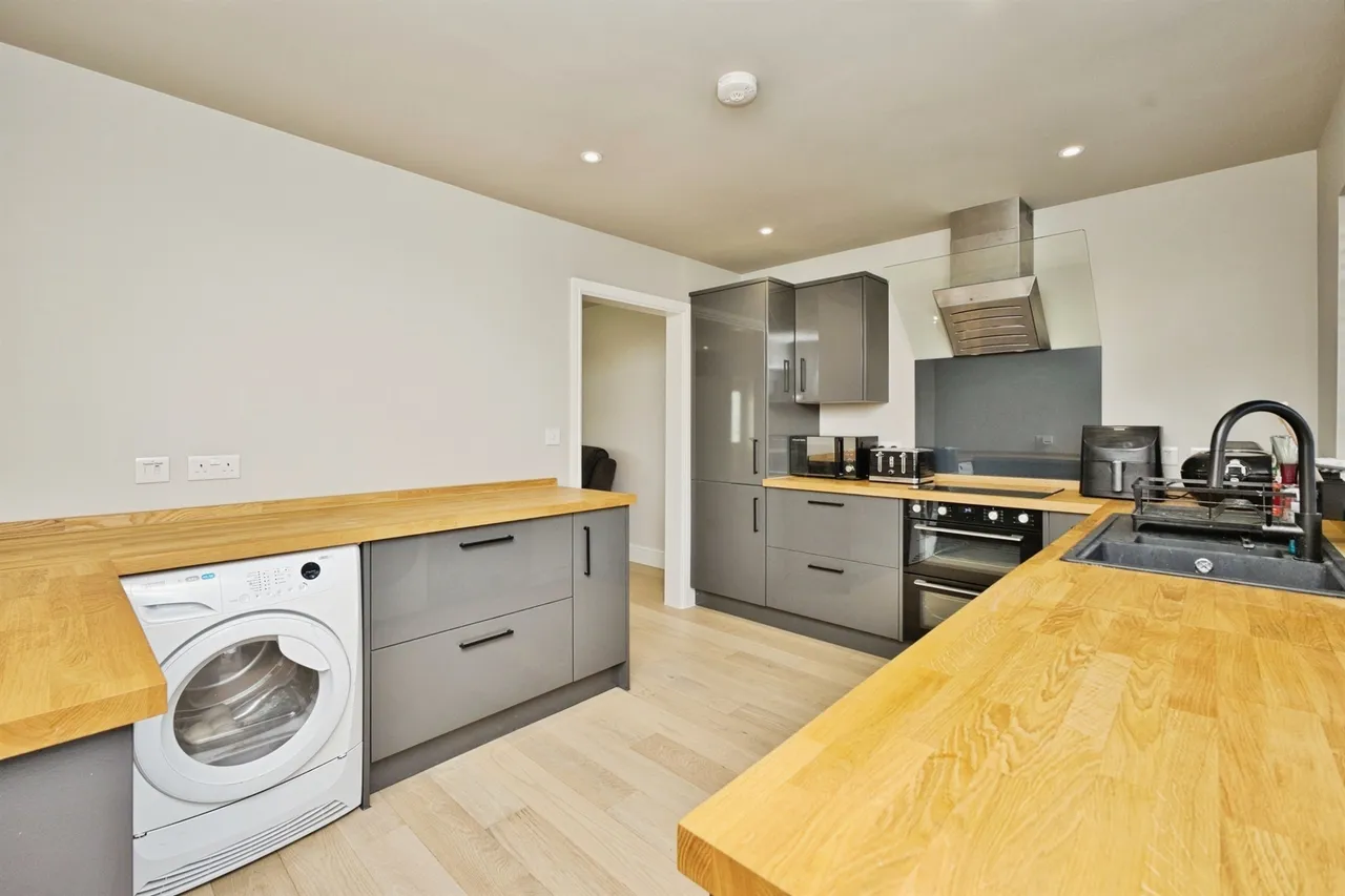 Blenheim Road, Yeovil, BA21, photo 6