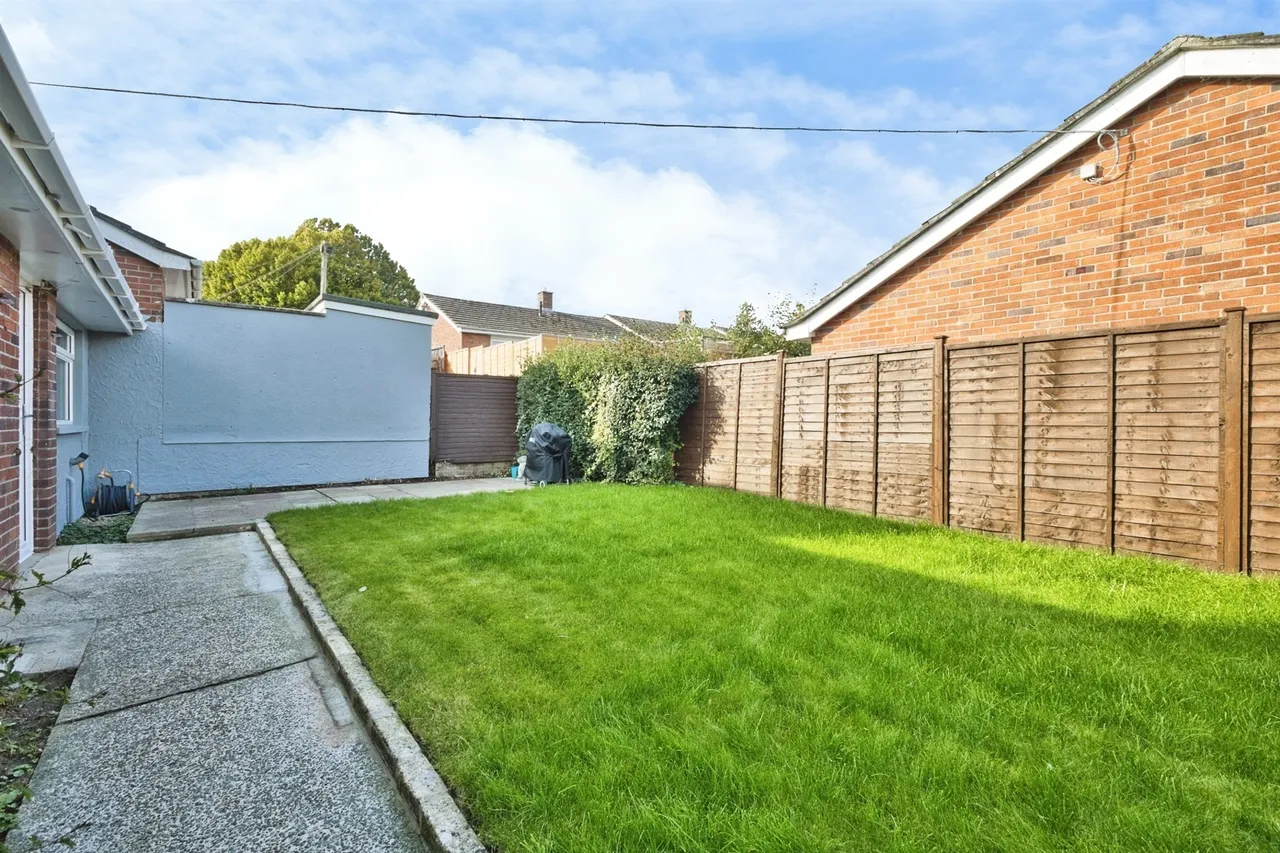 Blenheim Road, Yeovil, BA21, photo 17