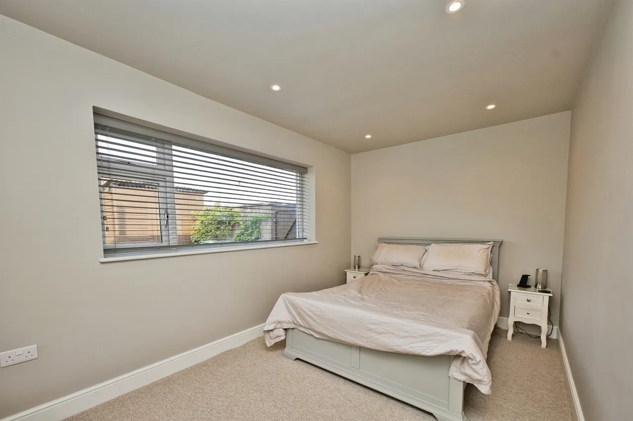 Blenheim Road, Yeovil, BA21, photo 8