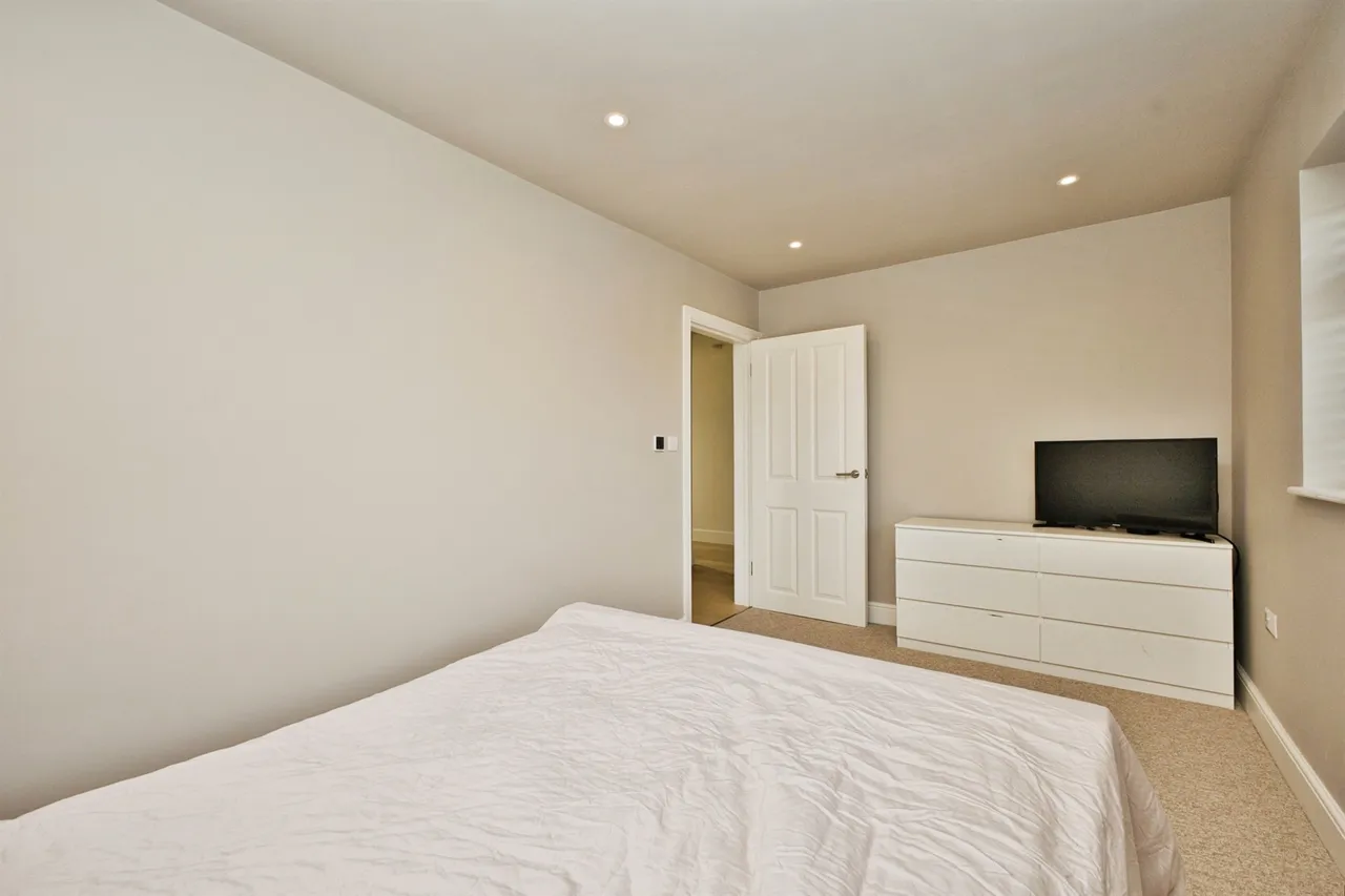Blenheim Road, Yeovil, BA21, photo 10