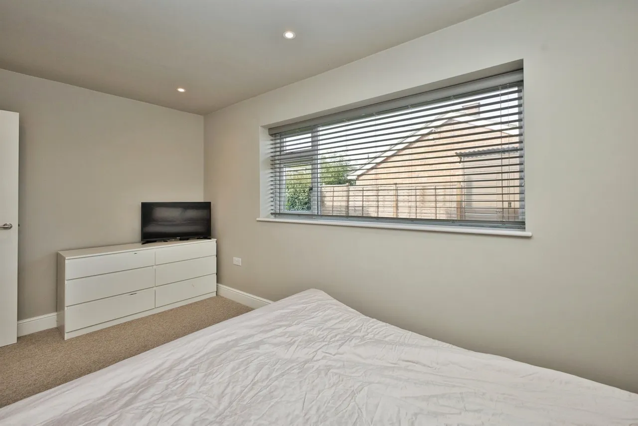 Blenheim Road, Yeovil, BA21, photo 9