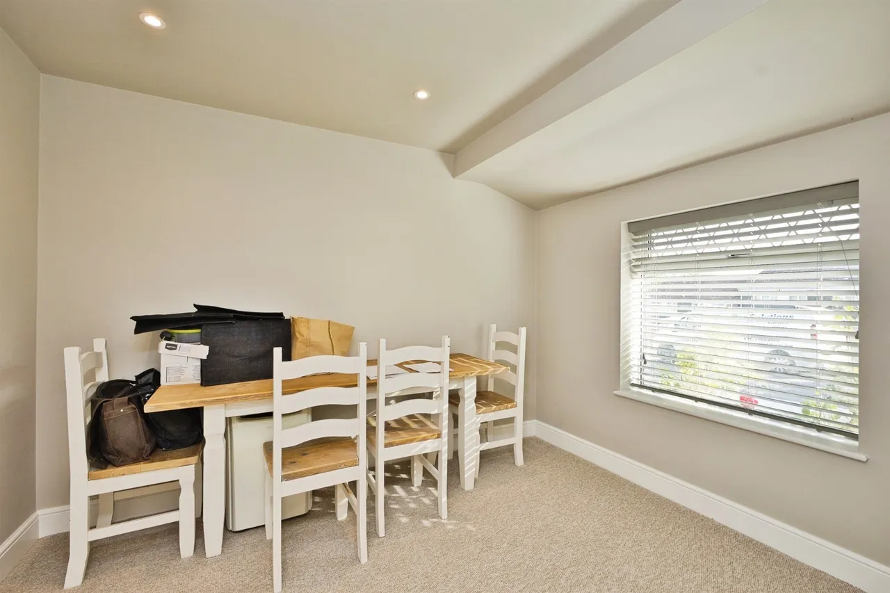Blenheim Road, Yeovil, BA21, photo 14