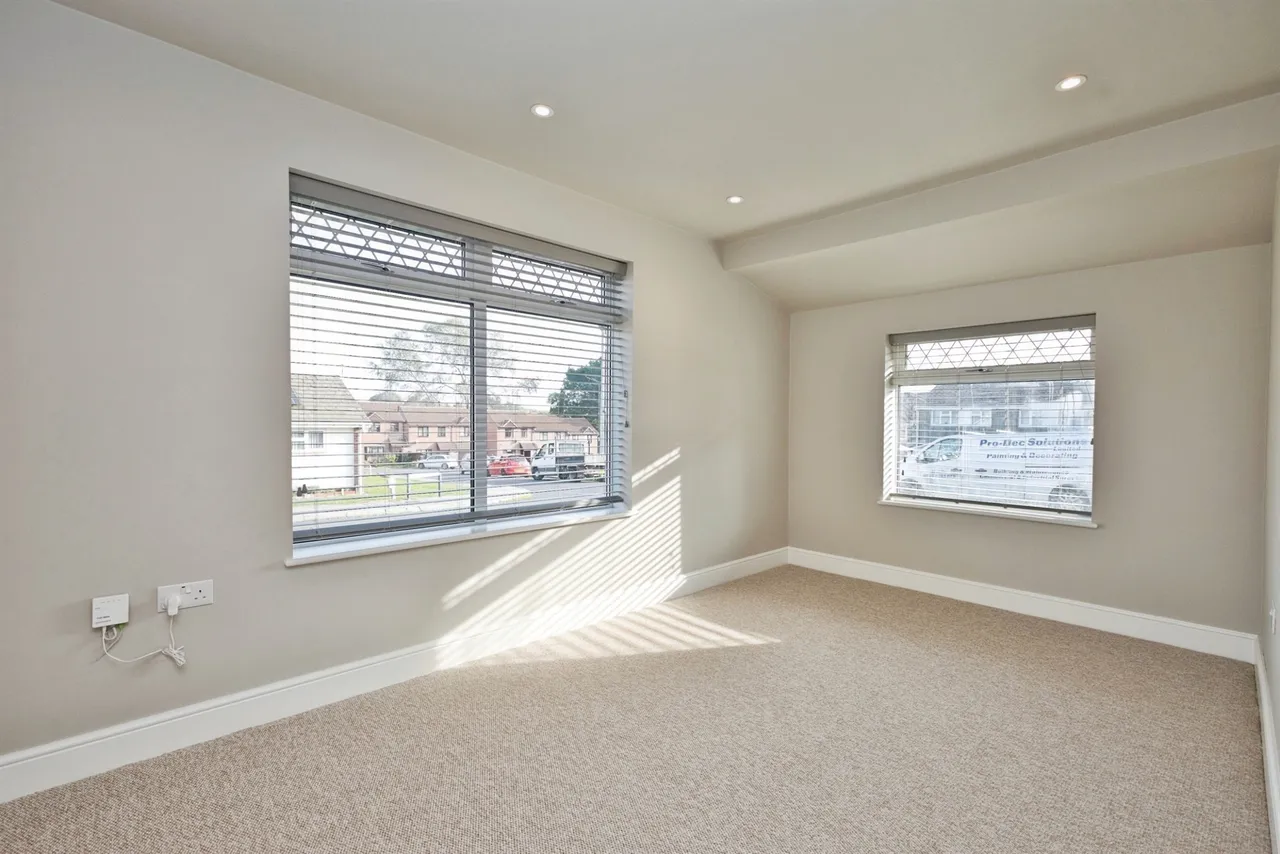 Blenheim Road, Yeovil, BA21, photo 11