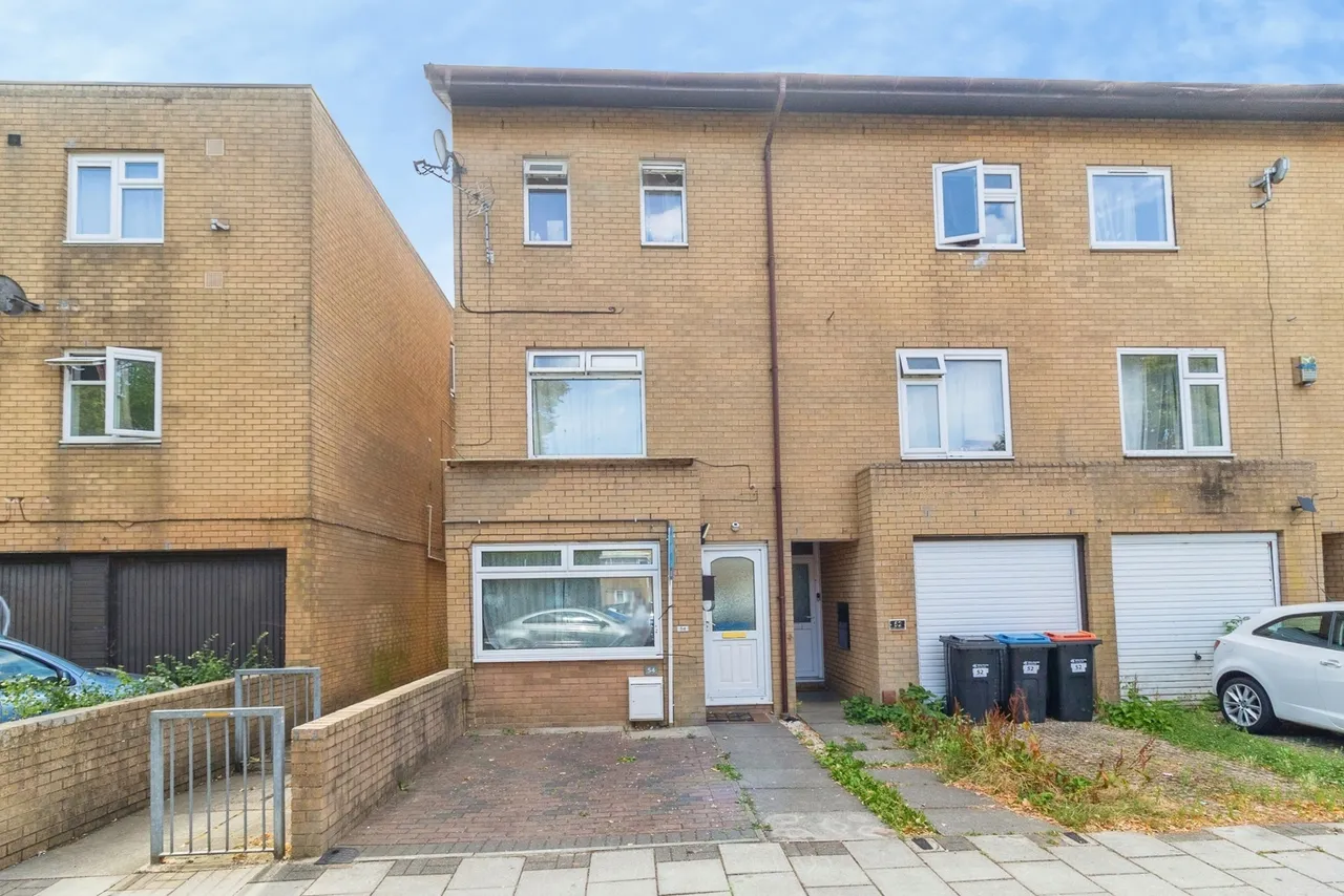 6 bed house for sale, Mullion Place, Fishermead, MK6